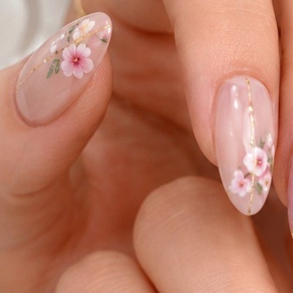 Floral accent nail art